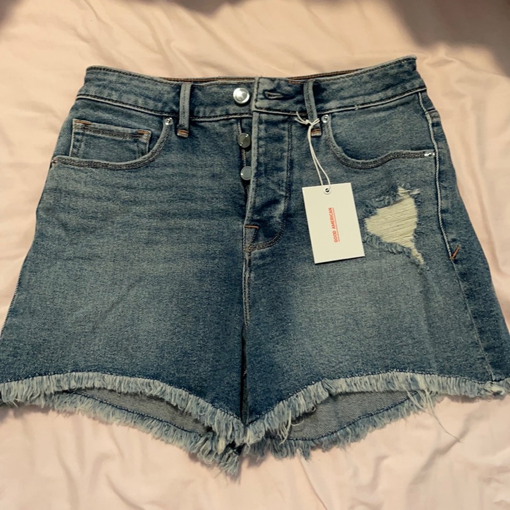 Good American shorts.